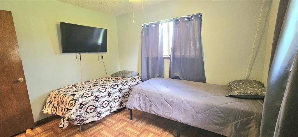 For Sale: $169,000 (2 beds, 2 baths, 1024 Square Feet)