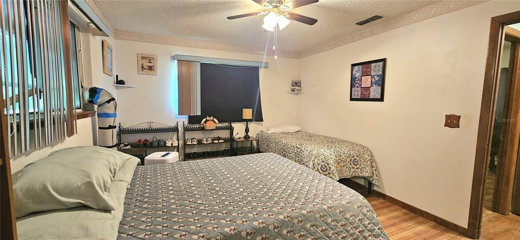 For Sale: $169,000 (2 beds, 2 baths, 1024 Square Feet)