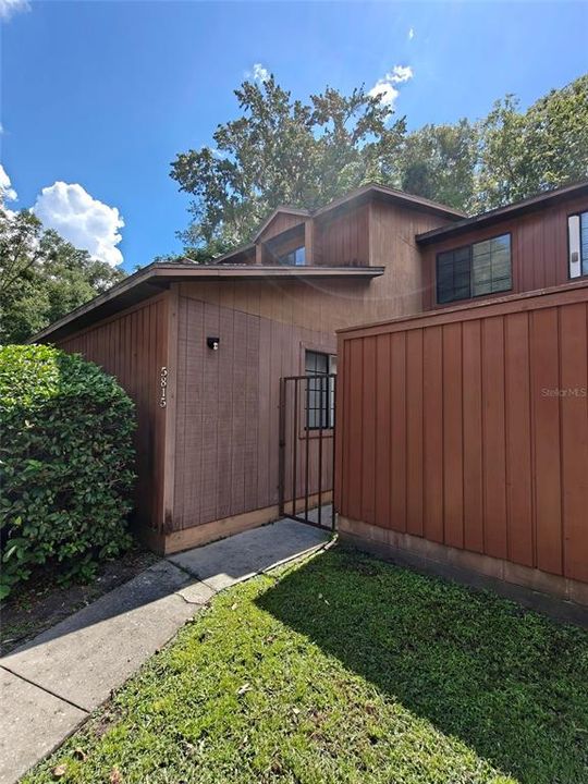 En Venta: $168,000 (2 camas, 2 baños, 1106 Pies cuadrados)