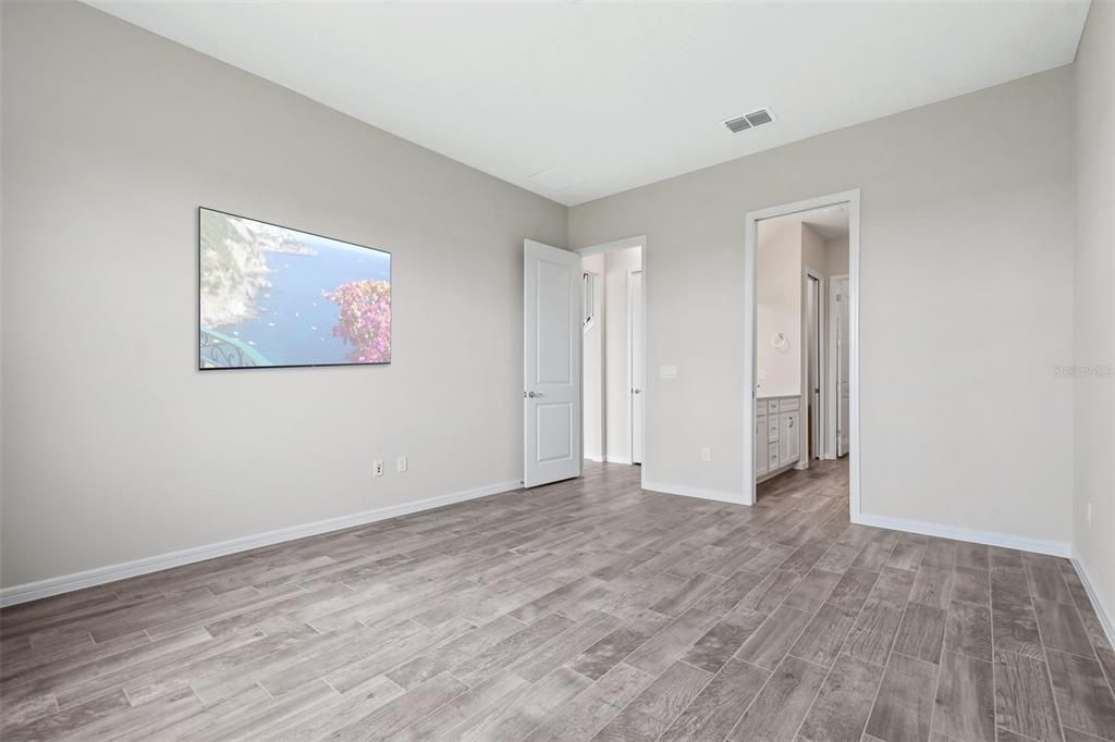 For Rent: $4,600 (4 beds, 3 baths, 2860 Square Feet)