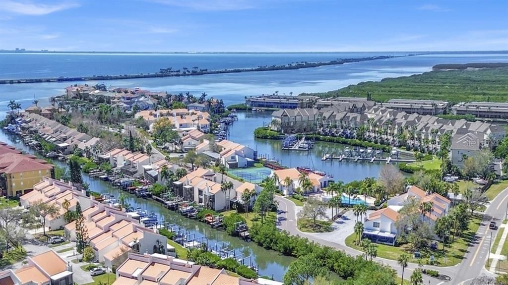 For Sale: $715,000 (4 beds, 3 baths, 2540 Square Feet)