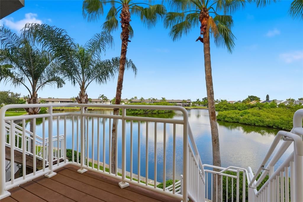 For Sale: $715,000 (4 beds, 3 baths, 2540 Square Feet)