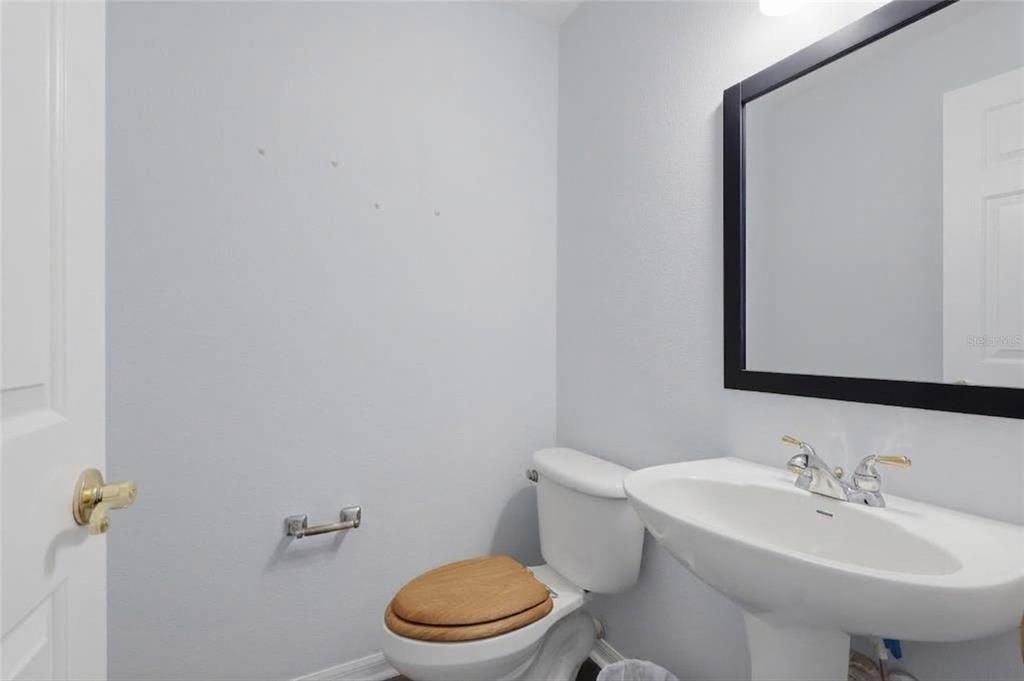 For Sale: $715,000 (4 beds, 3 baths, 2540 Square Feet)