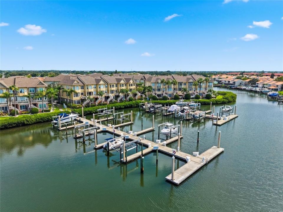 For Sale: $715,000 (4 beds, 3 baths, 2540 Square Feet)