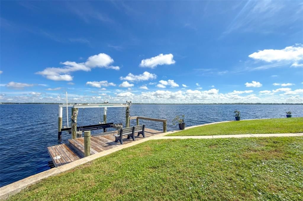 For Sale: $1,299,999 (4 beds, 2 baths, 2174 Square Feet)