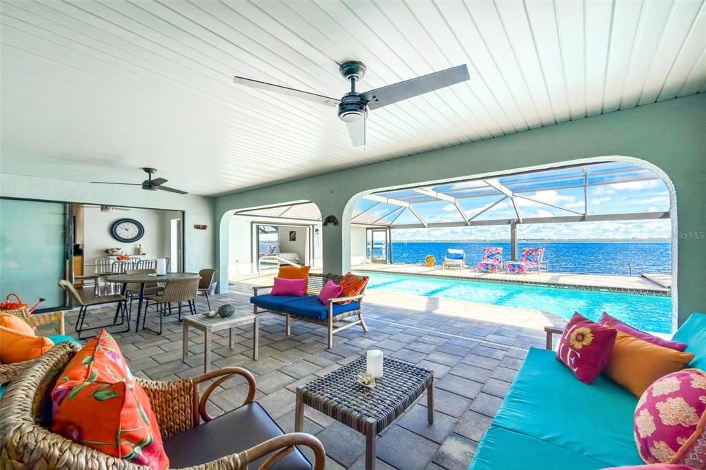 For Sale: $1,299,999 (4 beds, 2 baths, 2174 Square Feet)