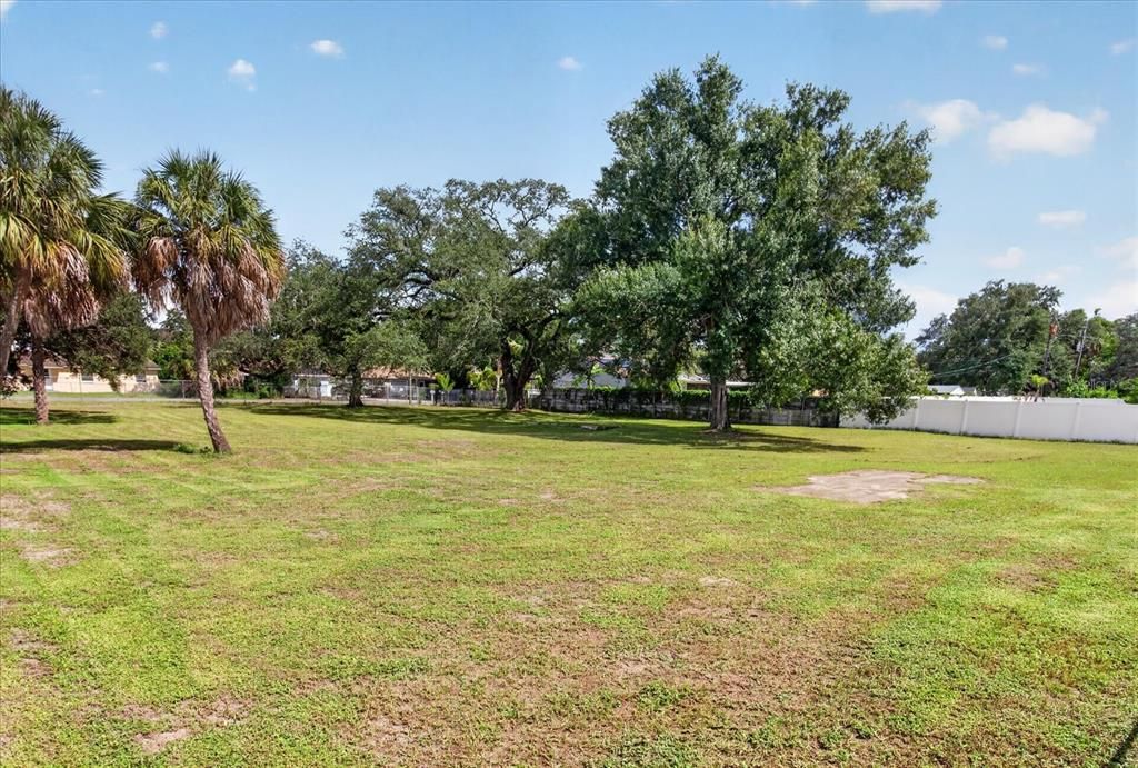 For Sale: $500,000 (0.60 acres)