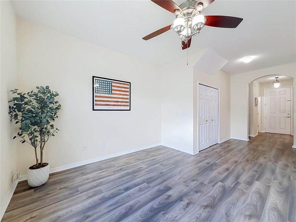 For Sale: $339,000 (3 beds, 2 baths, 1428 Square Feet)