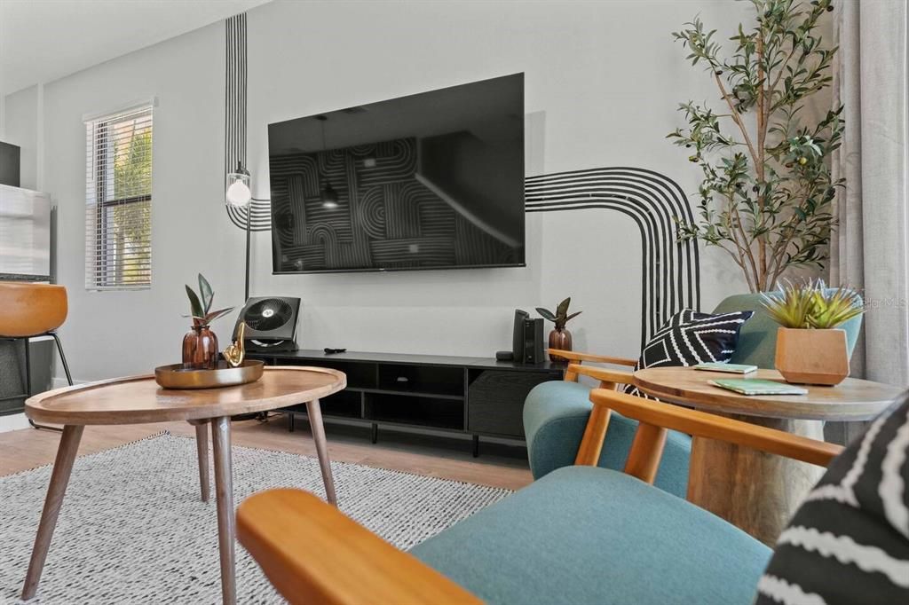 En Venta: $375,000 (3 camas, 3 baños, 1372 Pies cuadrados)