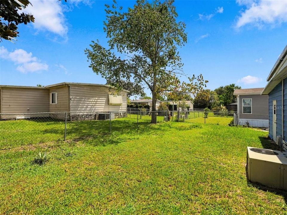 For Sale: $159,000 (2 beds, 2 baths, 1104 Square Feet)