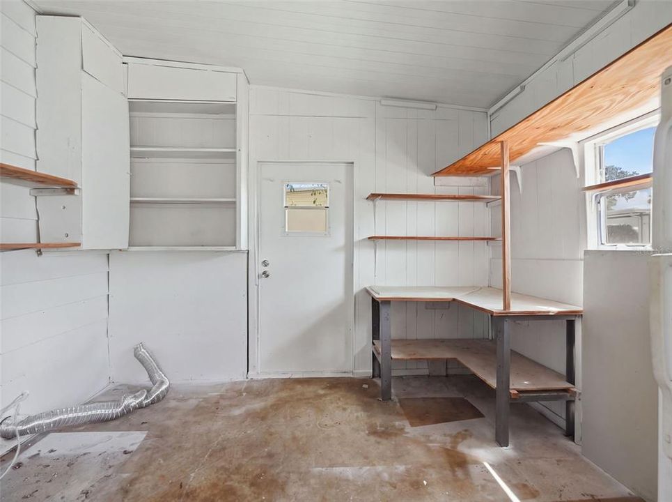 For Sale: $159,000 (2 beds, 2 baths, 1104 Square Feet)