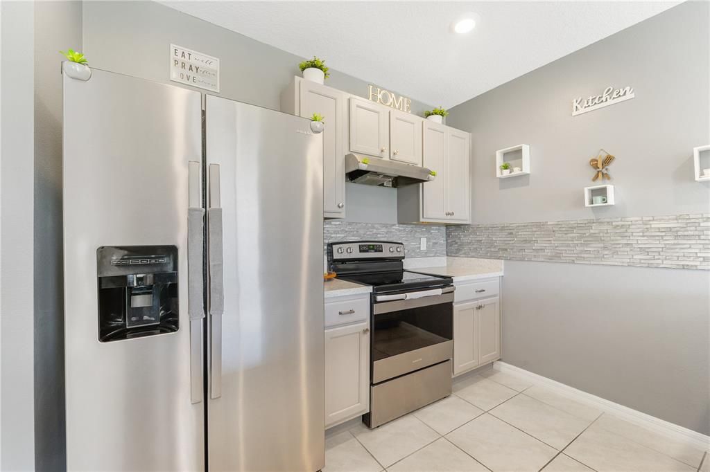 For Sale: $279,900 (4 beds, 2 baths, 1500 Square Feet)