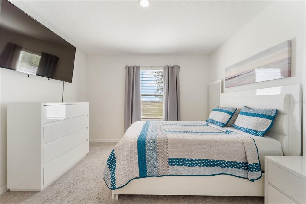 For Sale: $279,900 (4 beds, 2 baths, 1500 Square Feet)