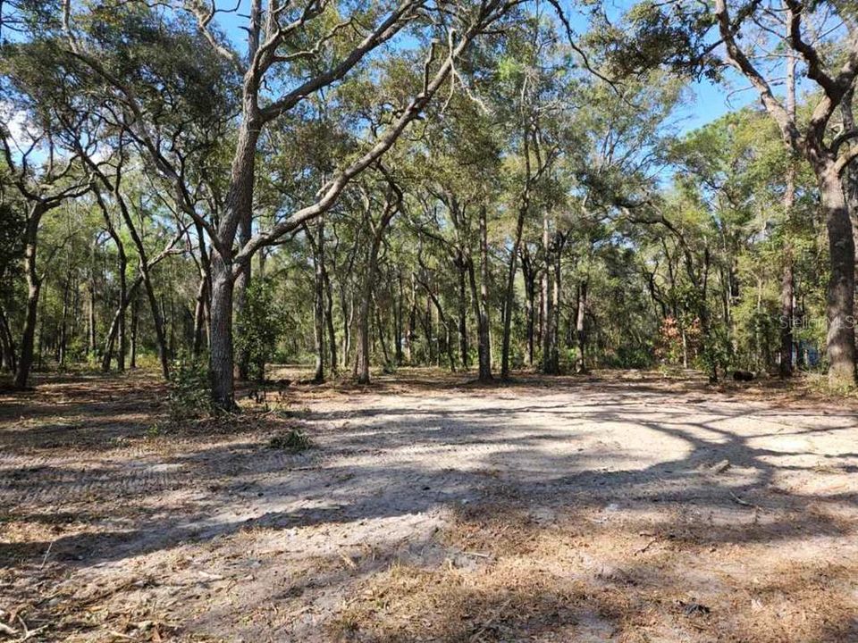 На продажу: $40,000 (0.70 acres)