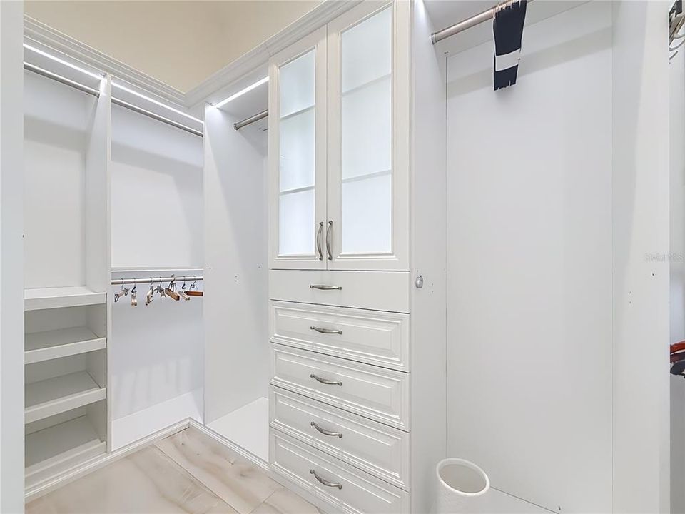 В аренду: $12,000 (5 спален, 3 ванн, 3606 Квадратных фут)