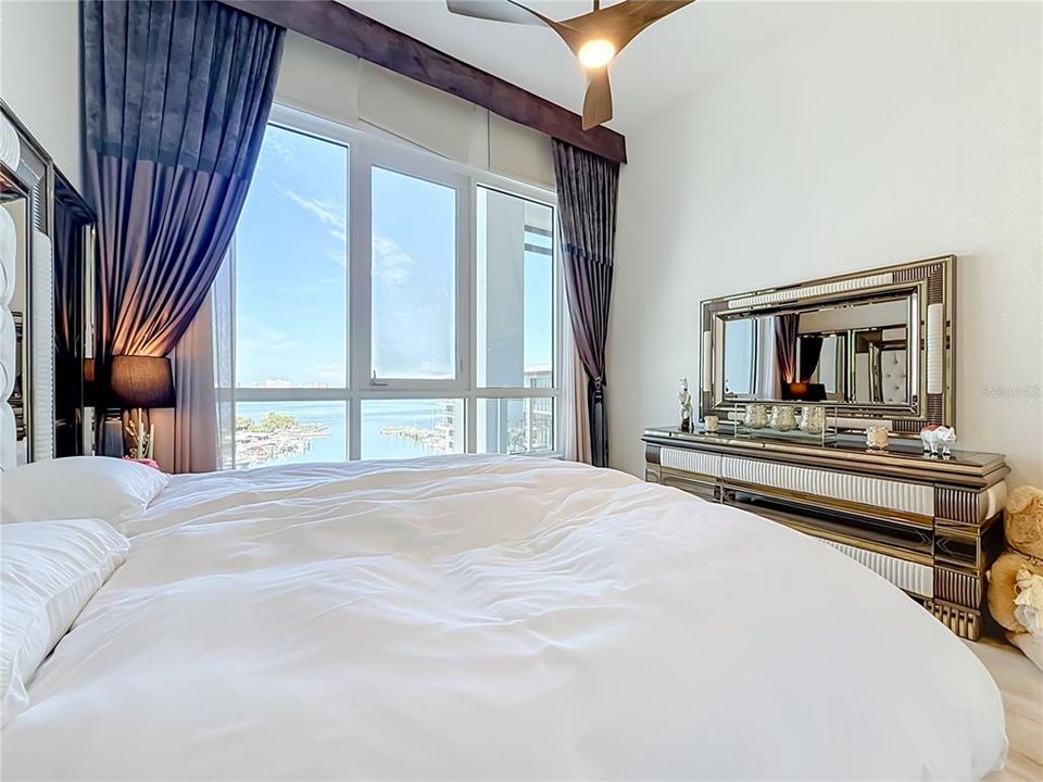 В аренду: $12,000 (5 спален, 3 ванн, 3606 Квадратных фут)