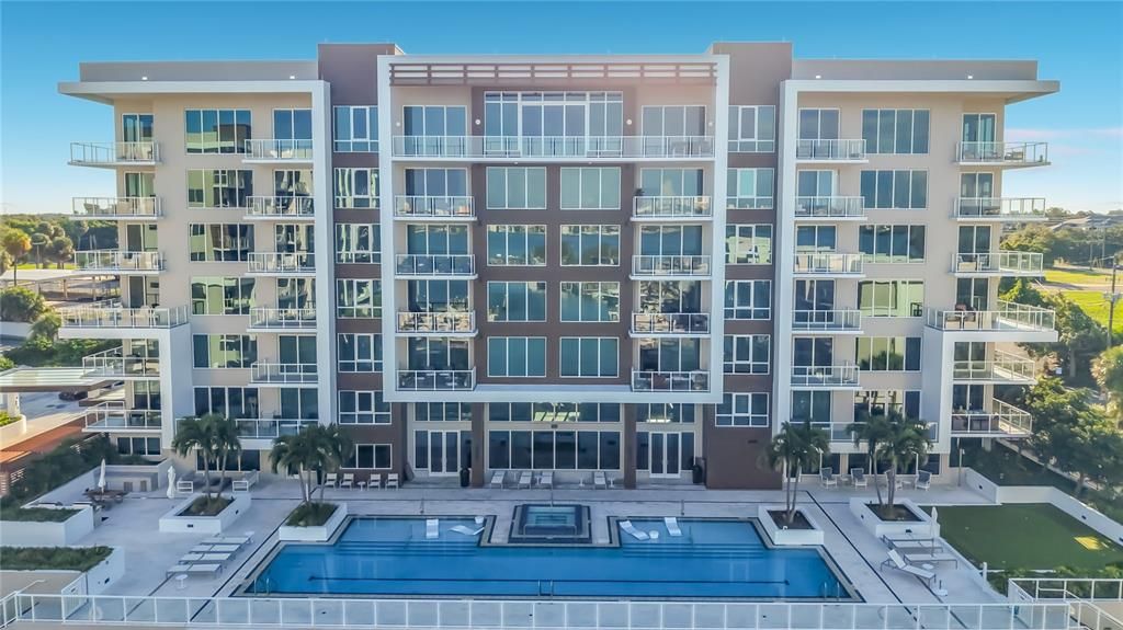 В аренду: $12,000 (5 спален, 3 ванн, 3606 Квадратных фут)