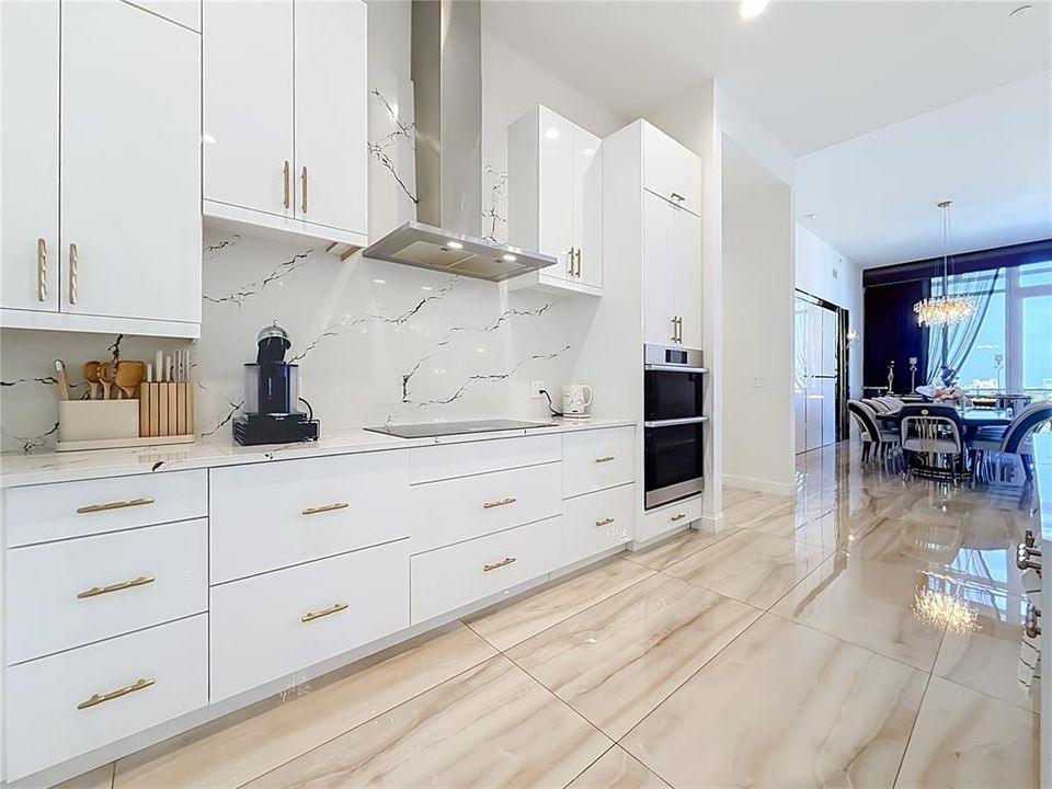 В аренду: $12,000 (5 спален, 3 ванн, 3606 Квадратных фут)