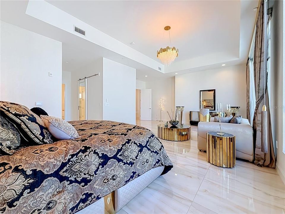 В аренду: $12,000 (5 спален, 3 ванн, 3606 Квадратных фут)