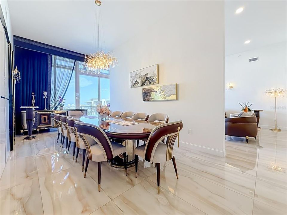 В аренду: $12,000 (5 спален, 3 ванн, 3606 Квадратных фут)