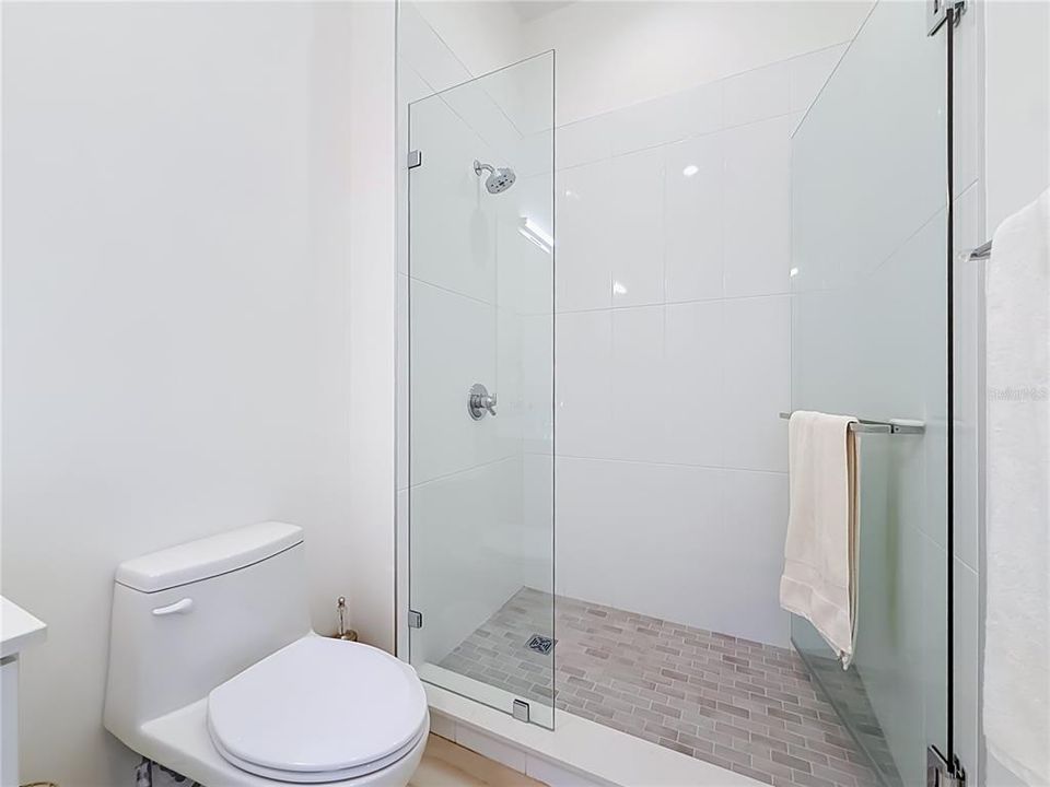 В аренду: $12,000 (5 спален, 3 ванн, 3606 Квадратных фут)
