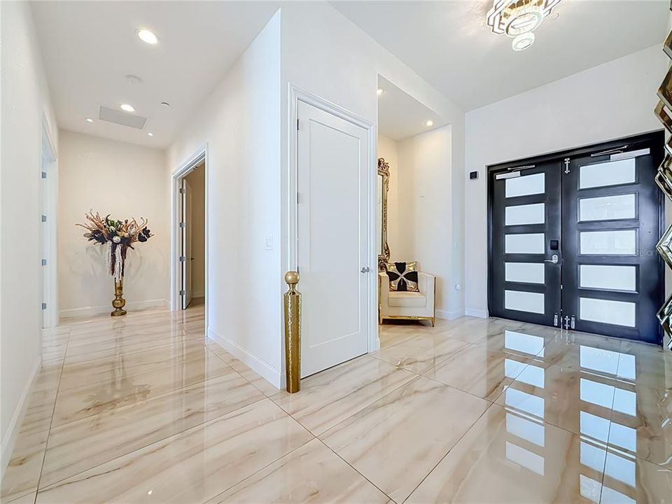 В аренду: $12,000 (5 спален, 3 ванн, 3606 Квадратных фут)
