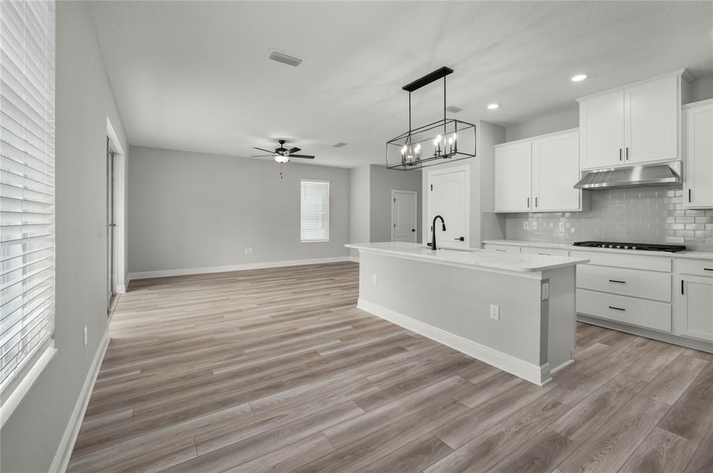 For Sale: $515,900 (5 beds, 3 baths, 2266 Square Feet)