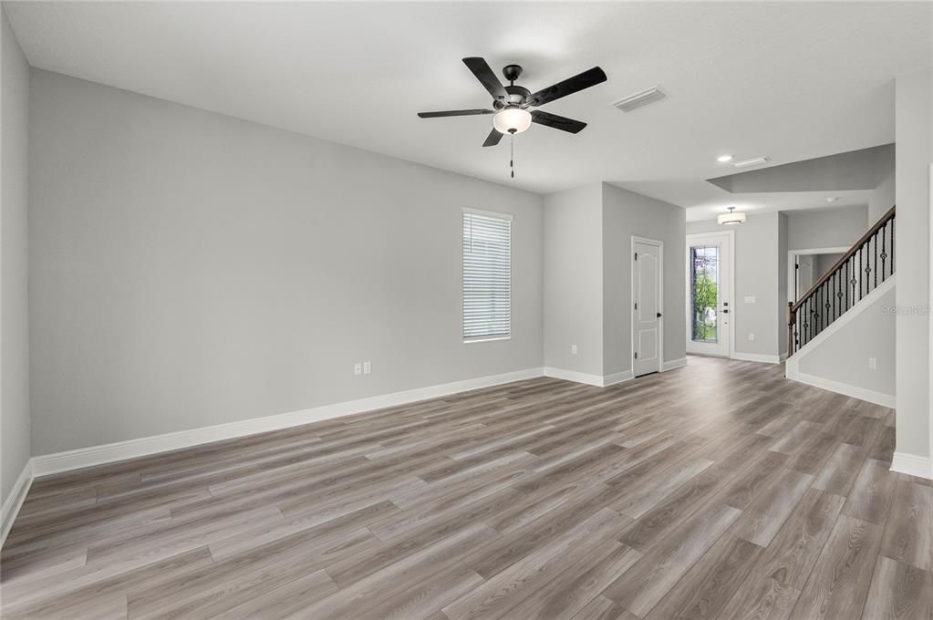 For Sale: $515,900 (5 beds, 3 baths, 2266 Square Feet)