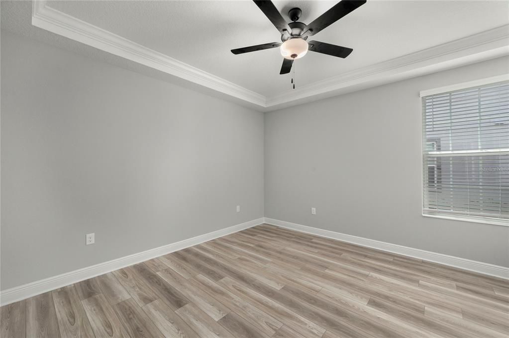 For Sale: $515,900 (5 beds, 3 baths, 2266 Square Feet)