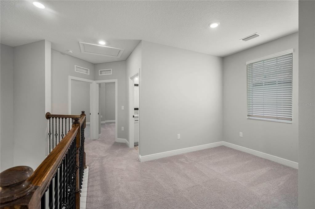 For Sale: $515,900 (5 beds, 3 baths, 2266 Square Feet)