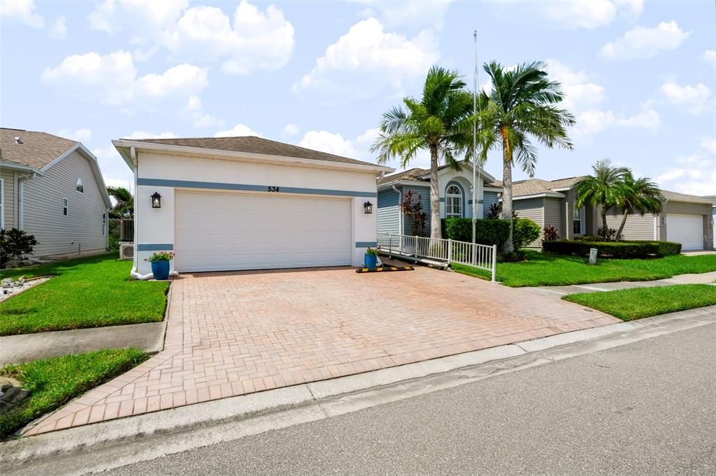For Sale: $419,500 (2 beds, 2 baths, 1697 Square Feet)