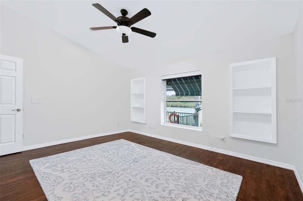 For Sale: $419,500 (2 beds, 2 baths, 1697 Square Feet)