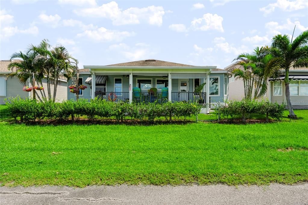 For Sale: $419,500 (2 beds, 2 baths, 1697 Square Feet)