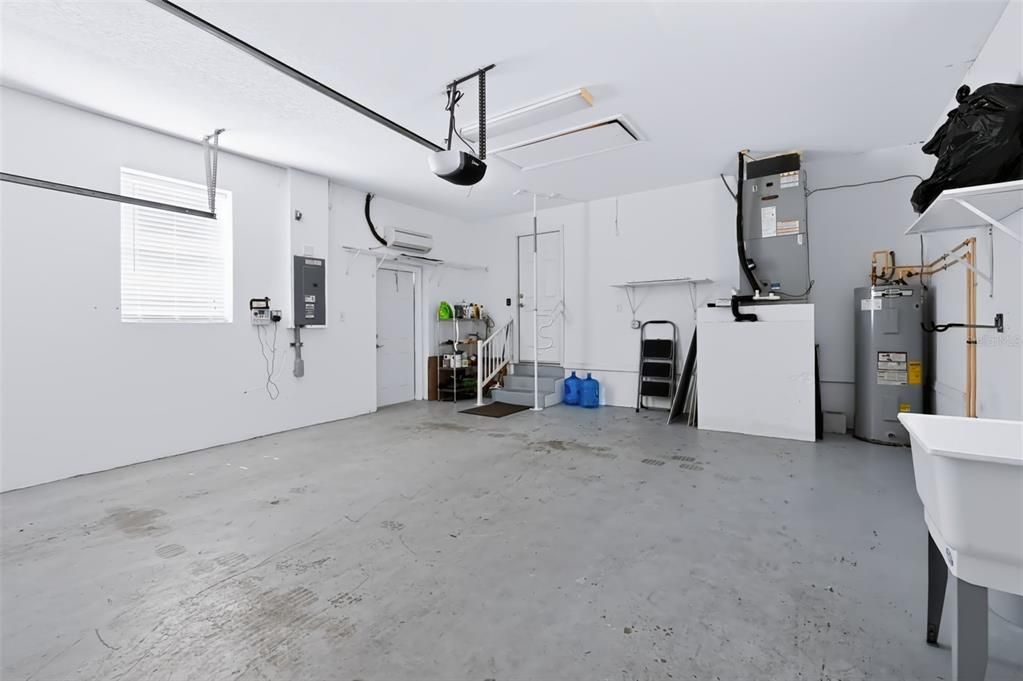 For Sale: $419,500 (2 beds, 2 baths, 1697 Square Feet)