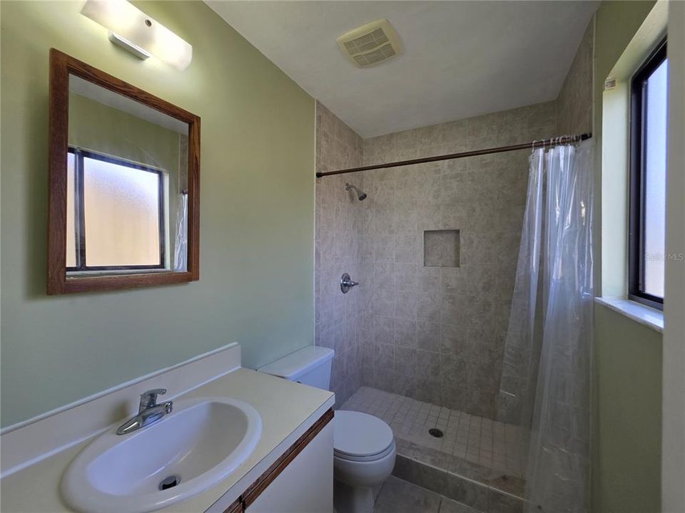 For Sale: $155,000 (2 beds, 2 baths, 1133 Square Feet)