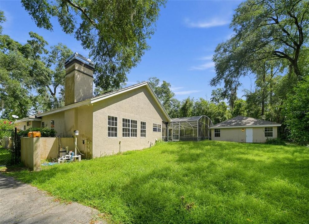 Activo con contrato: $859,900 (5 camas, 5 baños, 3669 Pies cuadrados)