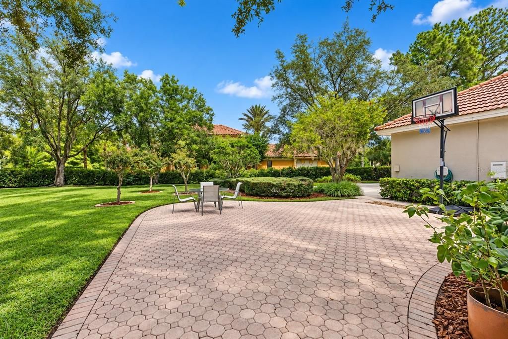 For Sale: $1,895,000 (4 beds, 4 baths, 4415 Square Feet)