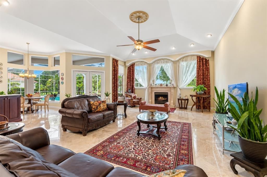 For Sale: $1,895,000 (4 beds, 4 baths, 4415 Square Feet)