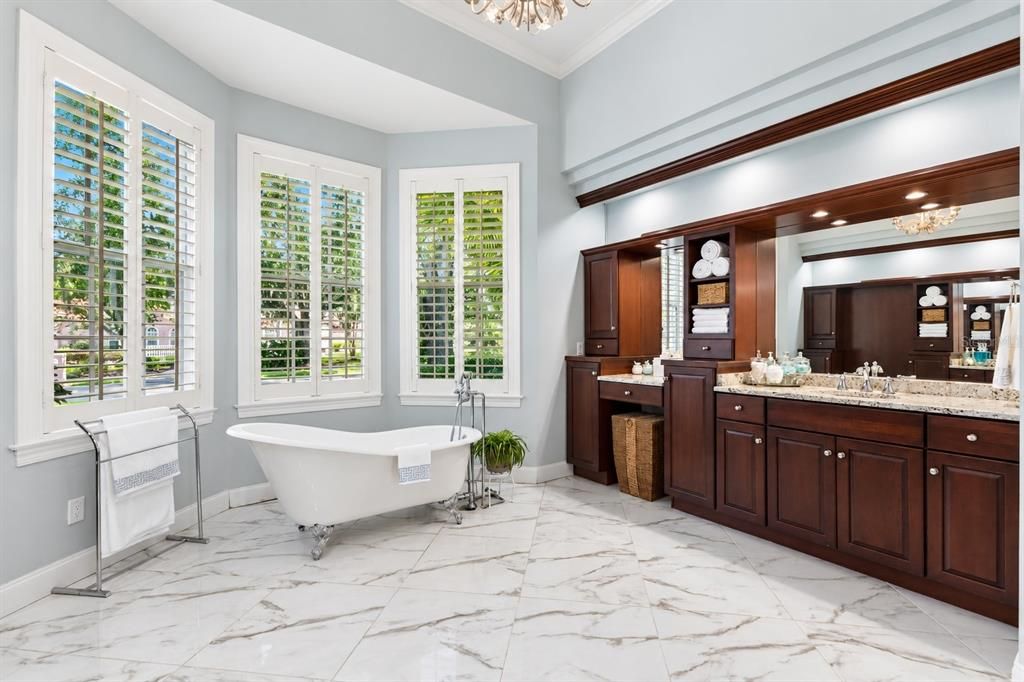 For Sale: $1,895,000 (4 beds, 4 baths, 4415 Square Feet)