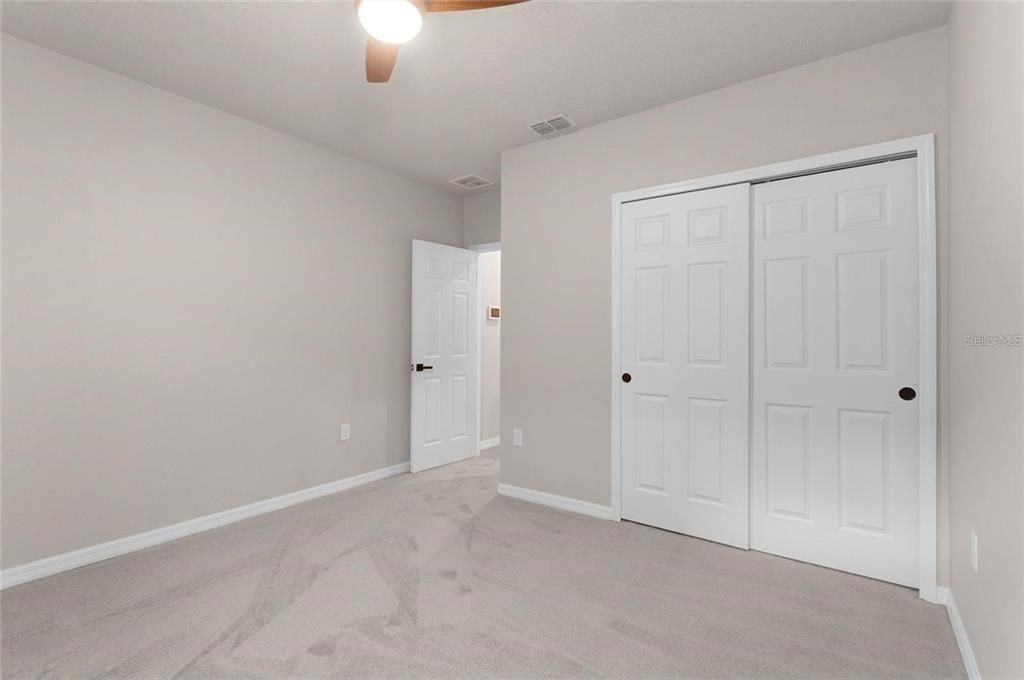 For Rent: $2,400 (4 beds, 3 baths, 1964 Square Feet)