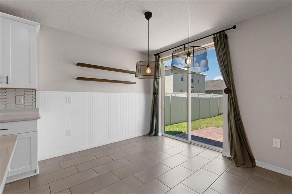 For Rent: $2,400 (4 beds, 3 baths, 1964 Square Feet)
