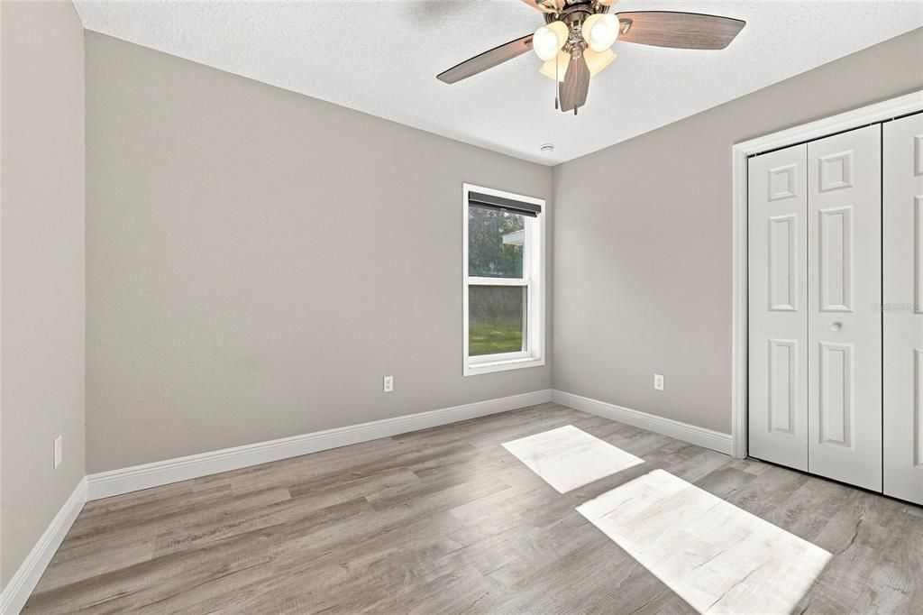 For Sale: $279,900 (3 beds, 2 baths, 1405 Square Feet)
