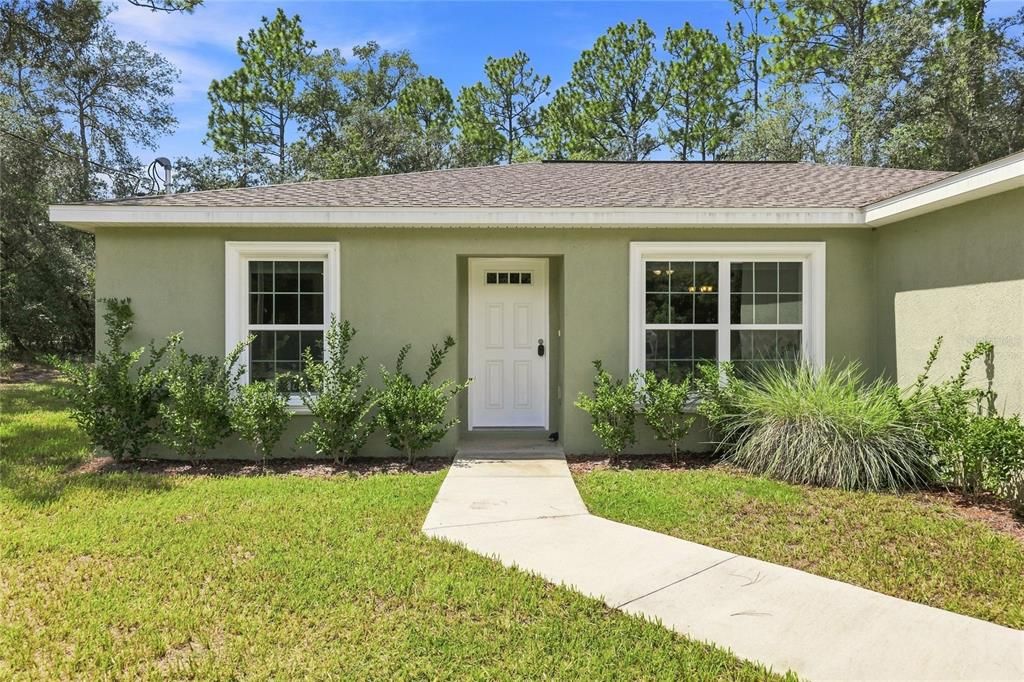 For Sale: $279,900 (3 beds, 2 baths, 1405 Square Feet)