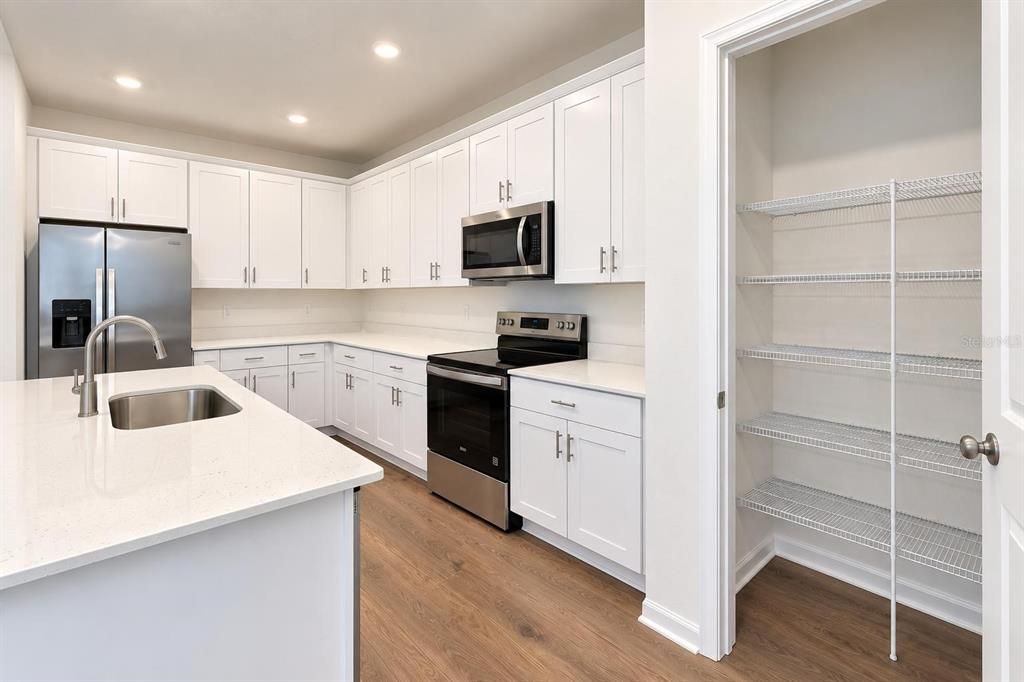 For Rent: $3,100 (3 beds, 2 baths, 1764 Square Feet)