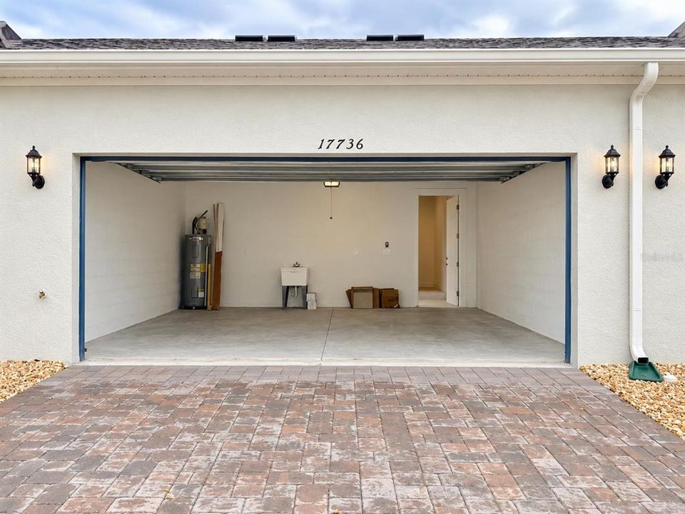 For Rent: $3,100 (3 beds, 2 baths, 1764 Square Feet)