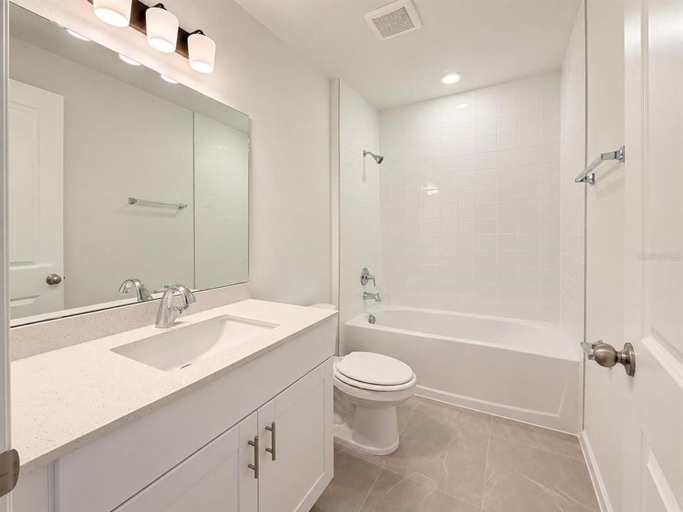 For Rent: $3,100 (3 beds, 2 baths, 1764 Square Feet)