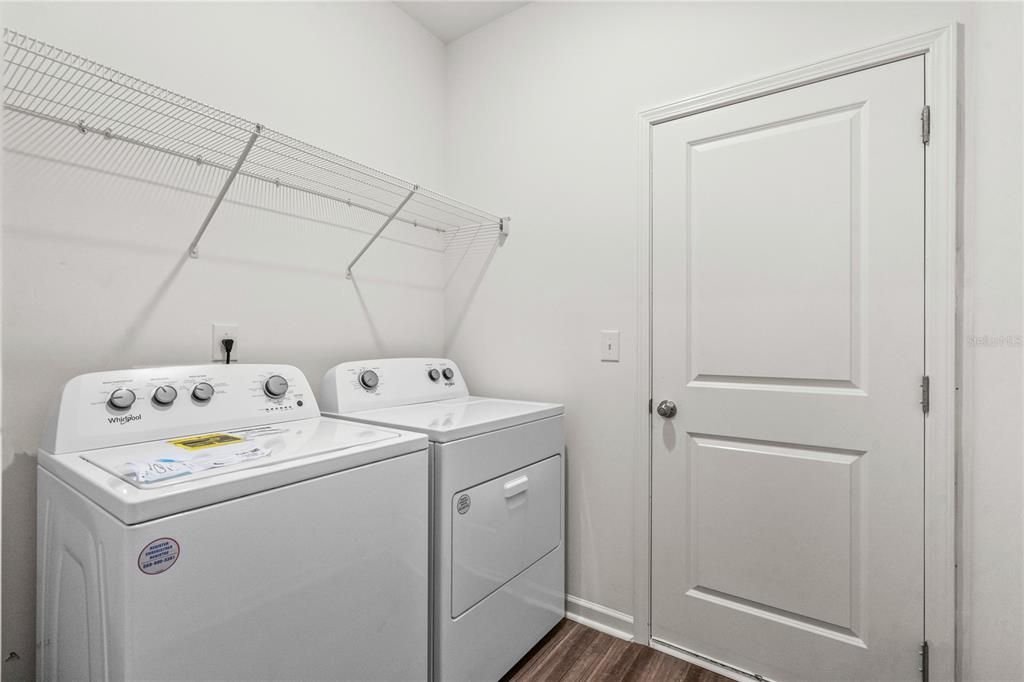For Sale: $304,990 (3 beds, 2 baths, 1408 Square Feet)