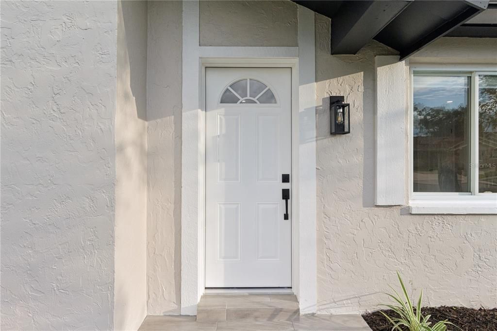 For Sale: $228,900 (2 beds, 2 baths, 848 Square Feet)