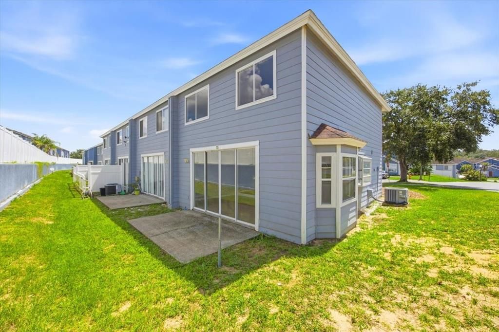 For Rent: $1,650 (3 beds, 2 baths, 1748 Square Feet)