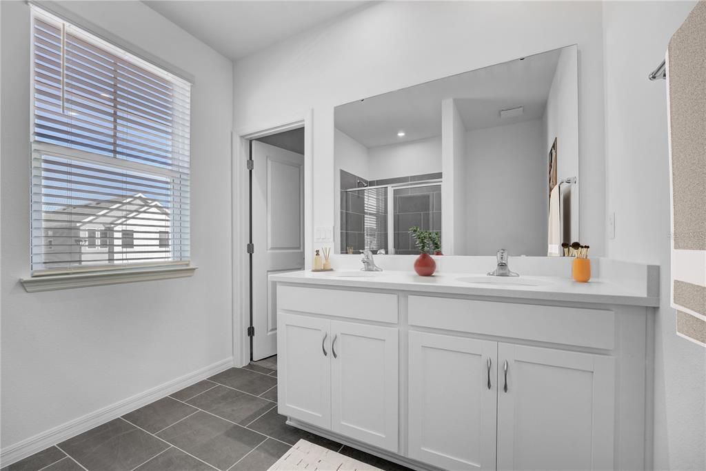 For Sale: $348,490 (3 beds, 2 baths, 1496 Square Feet)